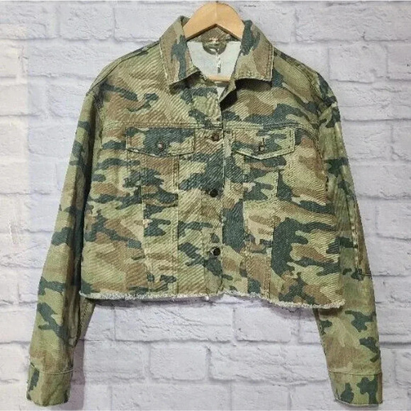 Free People Camouflage Denim Jean Jacket Women’s XS Green Brown Cropped Boxy New - Picture 1 of 5